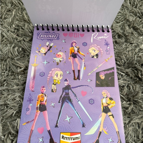 K-POP Demon Hunters Sticker Book - 1000+“NEW” - Picture 3 of 12